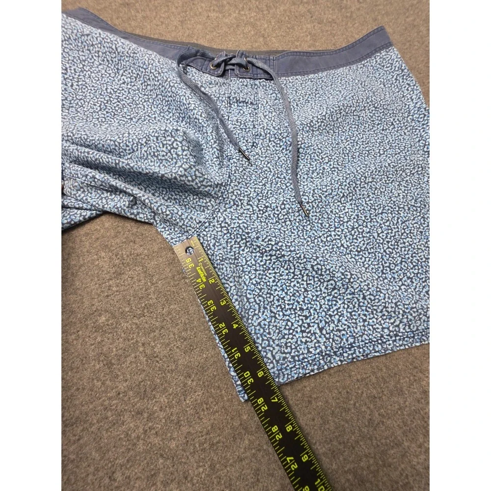 Quiksilver Highline Board Shorts Men Size 40 Blue Animal Spot Print Surf Surfing